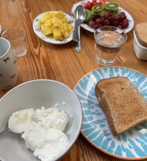 ホームステイ先での朝食